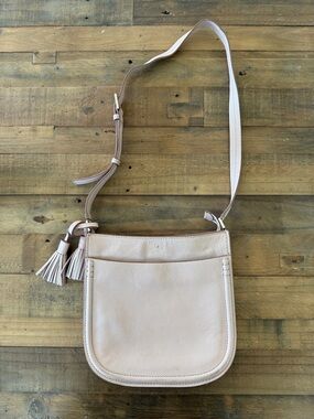 kate spade Pebble Leather Crossbody in Light Beige